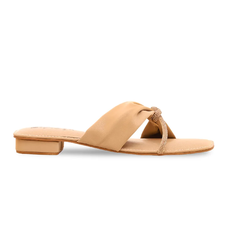 Golden Fancy Chappal FN7691