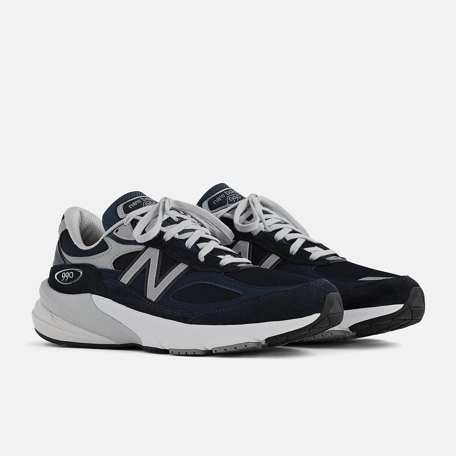 Women's 990 V6